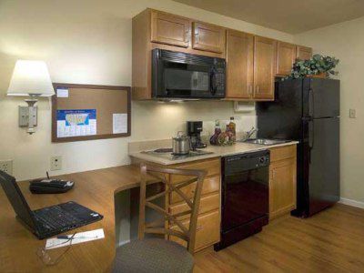 Candlewood By Ihg Hotel